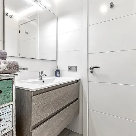 Ocean Garden With Seaview. Apartment